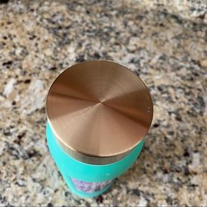 Lilly Pulitzer Accessories - Lilly Pulitzer Glass Water Bottle EUC Lilly Pulitzer Accessories - Lilly Pulitzer Glass Water Bottle EUC